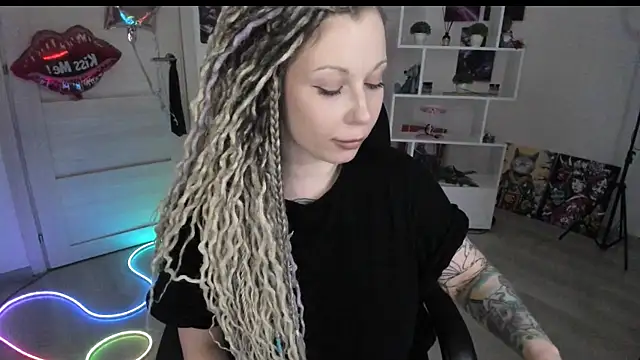 دردشة HoneySallyMoore الجنسية المباشرة