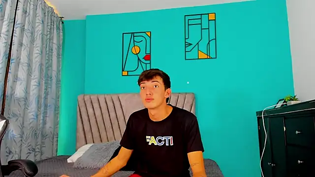 Chat +18 de Maikol_Ortiz ao vivo