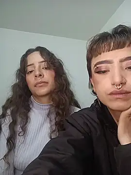 دردشة AlexxaAndRileyy الجنسية المباشرة