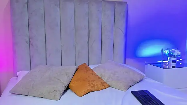 Chat +18 de Derek_Sinn ao vivo