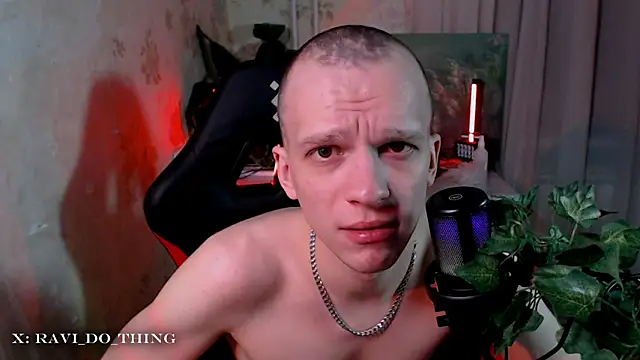 Chat +18 de ravi_olle ao vivo