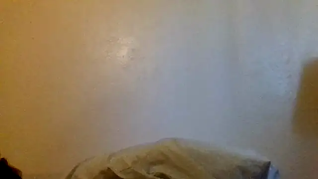 WhiteMamba6910: διαδικτυακό σόου στην κάμερα