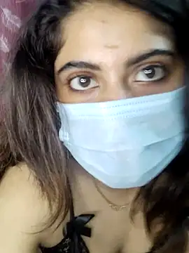 دردشة ISHA-STRIP الجنسية المباشرة