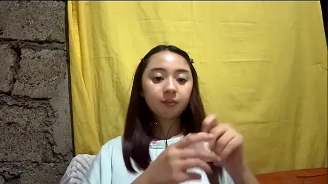 LenoraLacassagne's Live XXX Chat