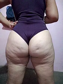 Chat +18 de ValeriaSantos- ao vivo