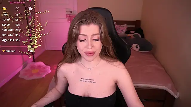 OnlyPennyn Live XXX chat