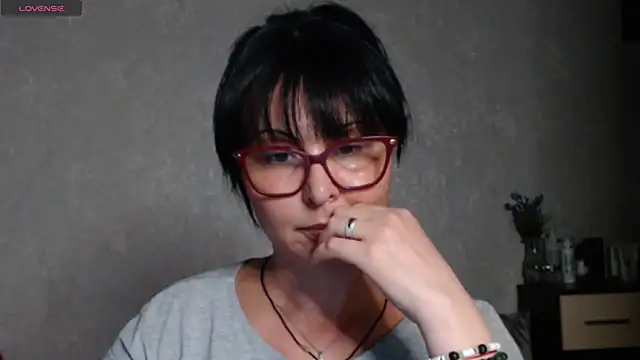 Živý XXX chat _Brynetka_