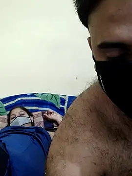 IND_COUPLE1's Live XXX Chat