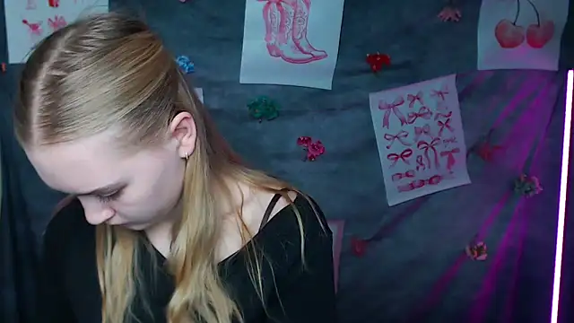 MademoiselleCl Chat XXX in diretta