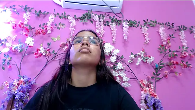 دردشة skinnysofia18 الجنسية المباشرة