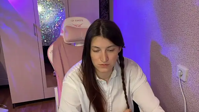 دردشة Katrin__kiss الجنسية المباشرة