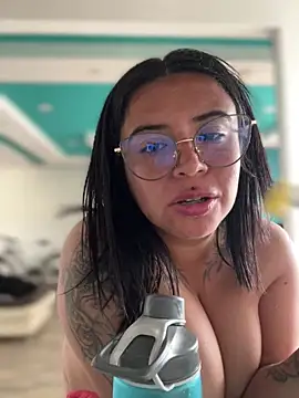 Devilsweet17: онлайн-секс-чат