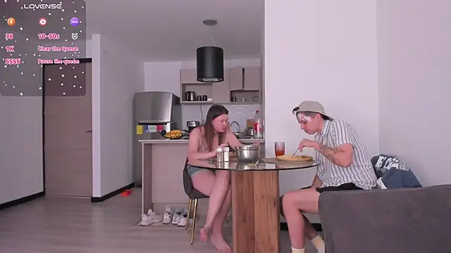 XXX chat uživo modela Tenderly_Couple