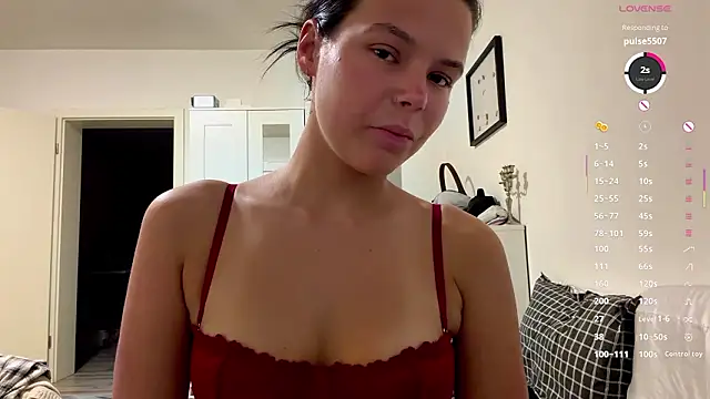 MaydaCornwall: онлайн-секс-чат