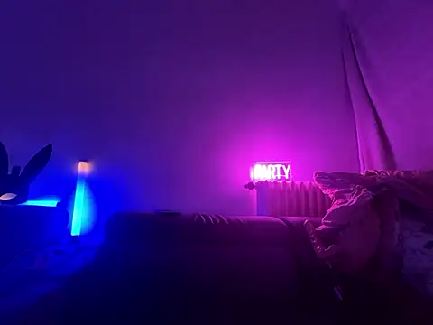 Peanutgirl: онлайн-секс-чат