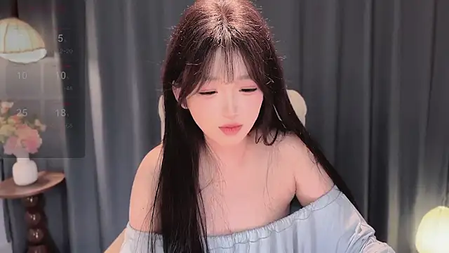 Yaiyigirl 网络视讯表演