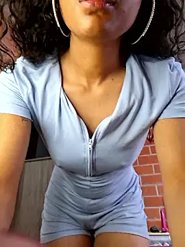 morocha231's Live XXX Chat