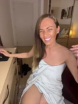 DivineAmely – Live XXX-chat