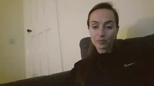 SportyBella_91's Live XXX Chat