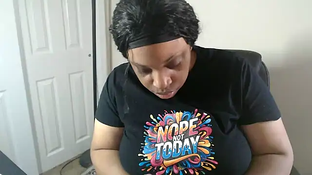 Czat XXX na żywo – Sexymona1218