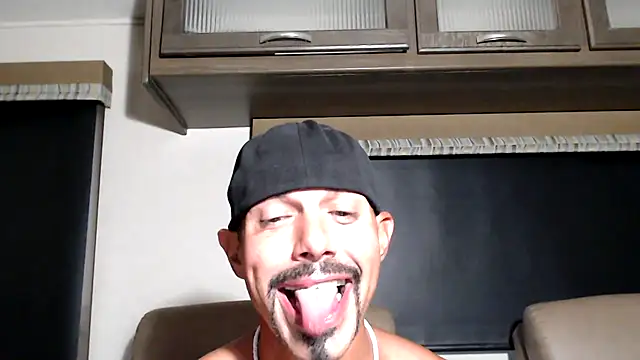 Chat XXX en directo de ThickD2C