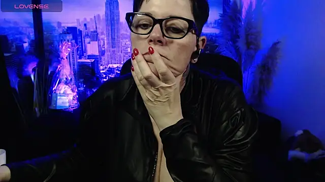 ninarandmann's Live XXX Chat