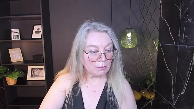 NataliMellow live XXX chat