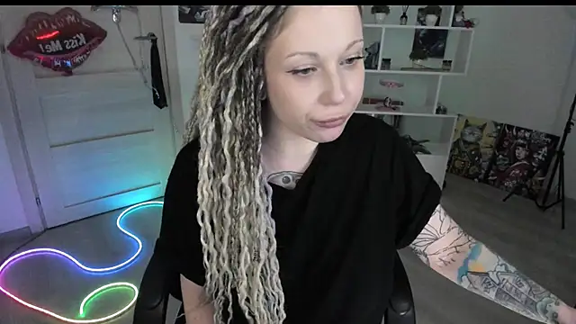 HoneySallyMoore live XXX chat