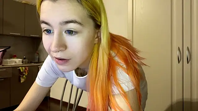 EmilyHein élő XXX-chatje