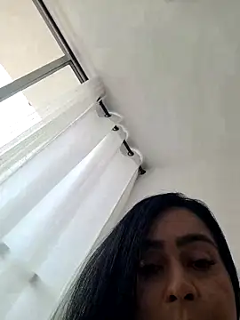 _kathaLopez_ 现场XXX聊天