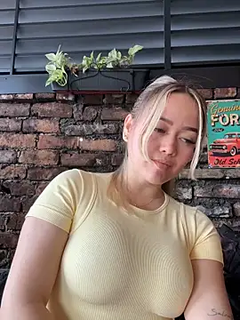 Danielavegax Show Webcam