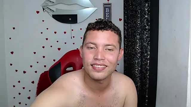 Show modela sven_fox723 na web-kameri