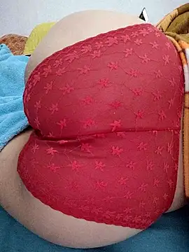 XXX chat uživo modela Haralushiaaa