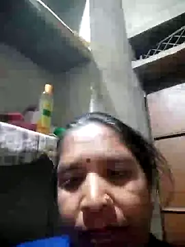 Loomaraj's Live XXX Chat