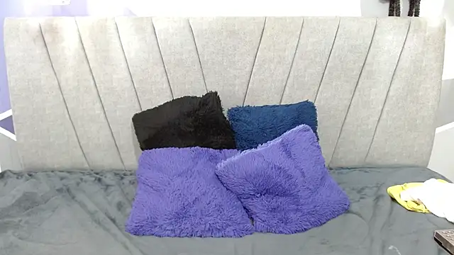 luna_merie: απευθείας συνομιλία ΧΧΧ