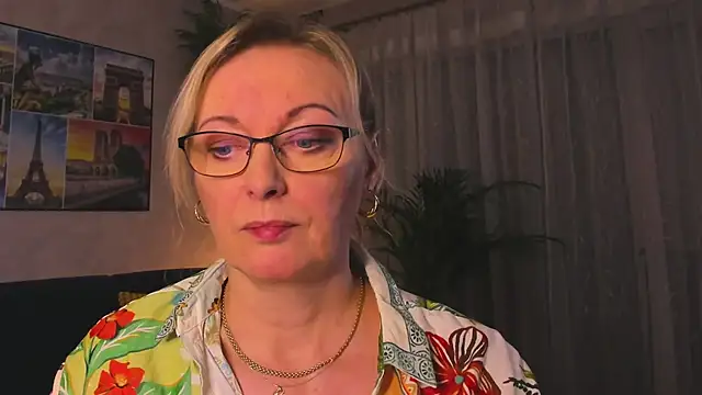 Show modela vanessa_chat na web-kameri