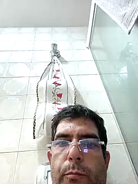 Chat XXX en directo de Mineirinho44