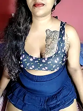 Sexy-Monikaa Chat XXX in diretta