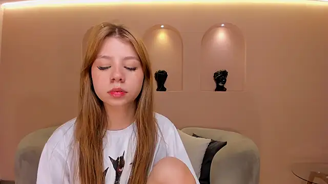 TiffannySins: онлайн-секс-чат