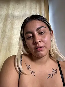 Elina_Hills Chat XXX live