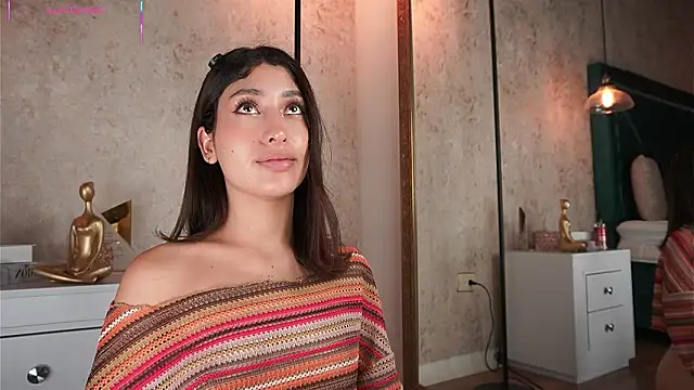 Honeyymoonn_: онлайн-секс-чат