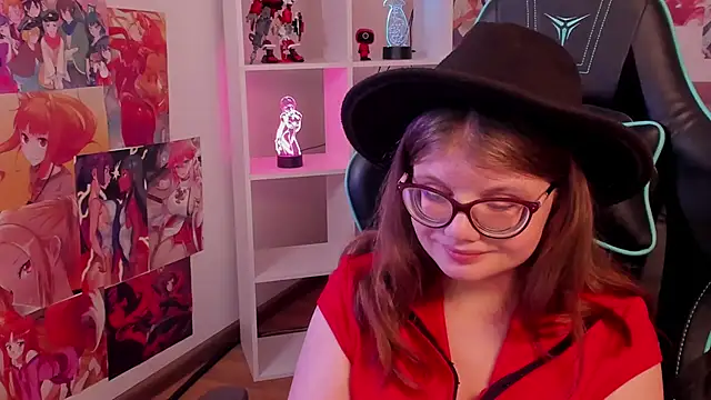 ChloeHalses: онлайн-секс-чат