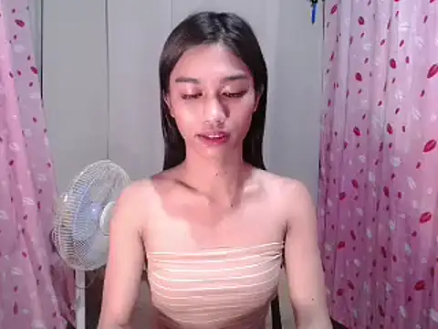 katrina_bigcock69's Webcam Show