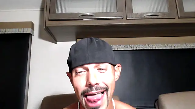 ThickD2C: вебкам-шоу