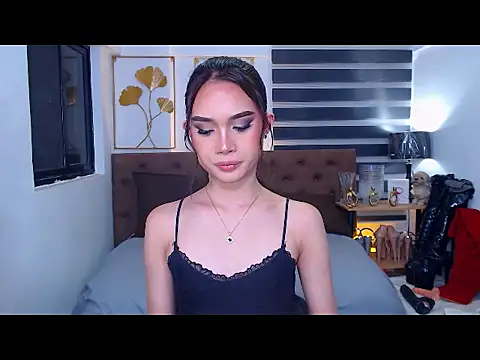 Chat XXX en directo de JuicyCockThea