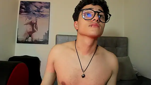 Adonibaskerville4のウェブカメラショー