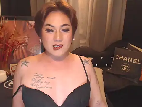 YourMistressAggy 网络视讯表演