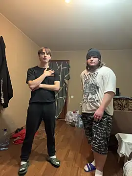 desiredude9 Show in webcam