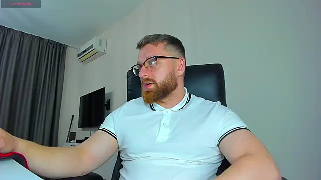 Findom_guy webcam show