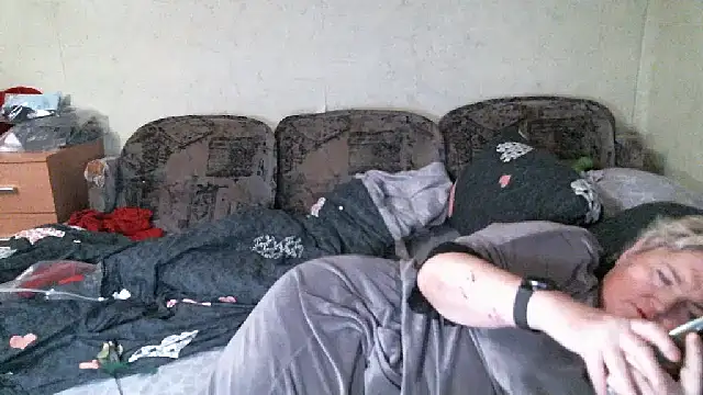 Lana555: онлайн-секс-чат